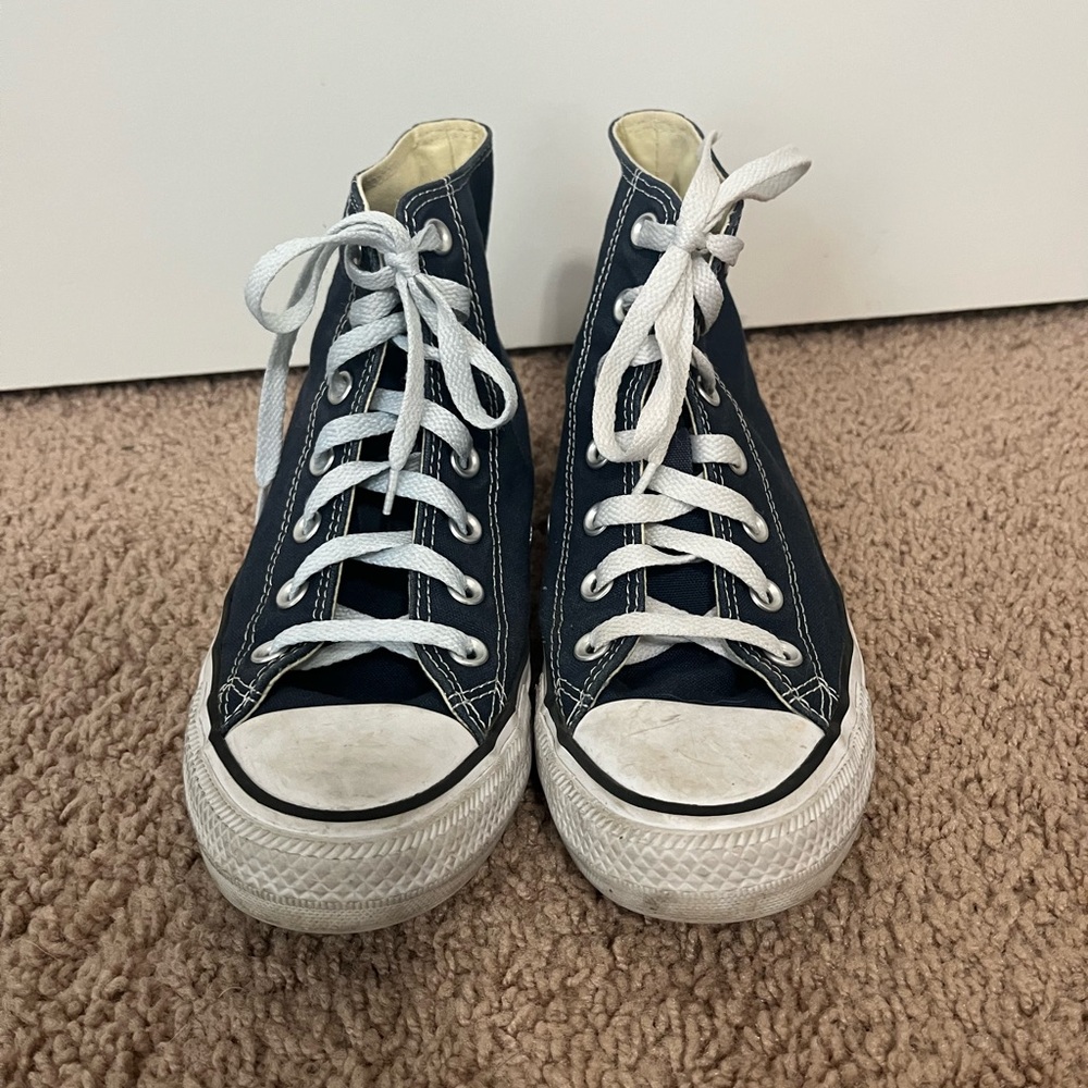 Navy Blue high top converse great condition